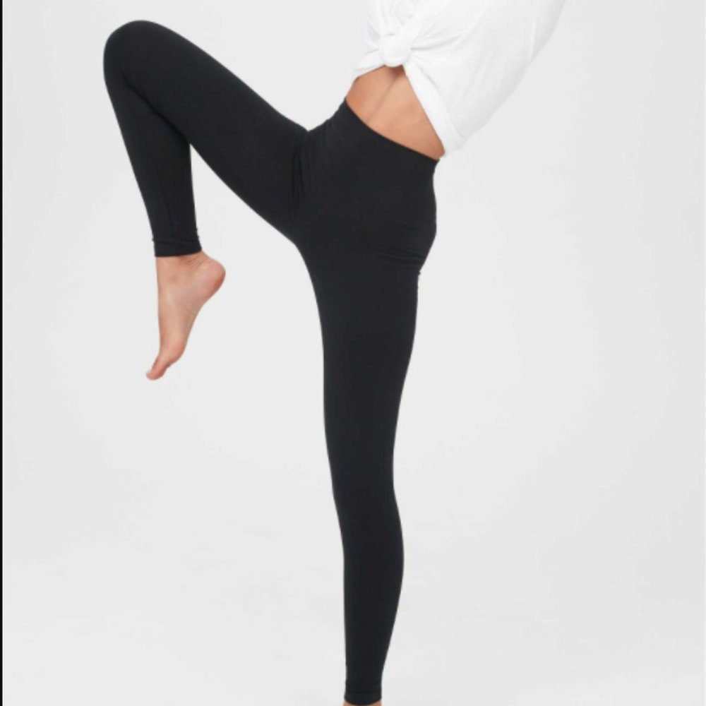 Offline OG High Waisted Legging - Never Worn!!